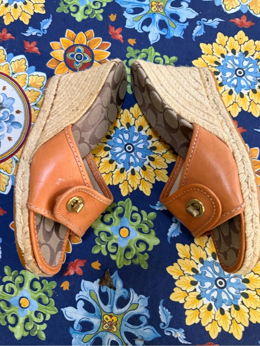 Woman’s Coach Leather Signature Logo Slide Sandals with Gold Turn-Lock 9
